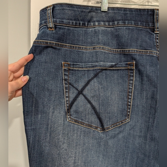 Lane Bryant Dark Wash Bootcut Raw Hemline Denim Jeans in Size 28 Regular - Picture 7 of 14
